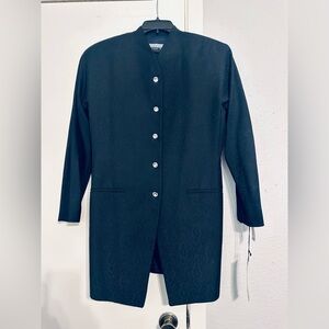 Linda Allard Ellen Tracy Womens 8 Vintage Navy Blue 2piece suit w/shoulder pads.